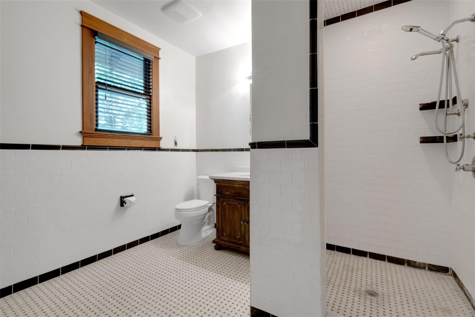 MORTONS ADD - Residential