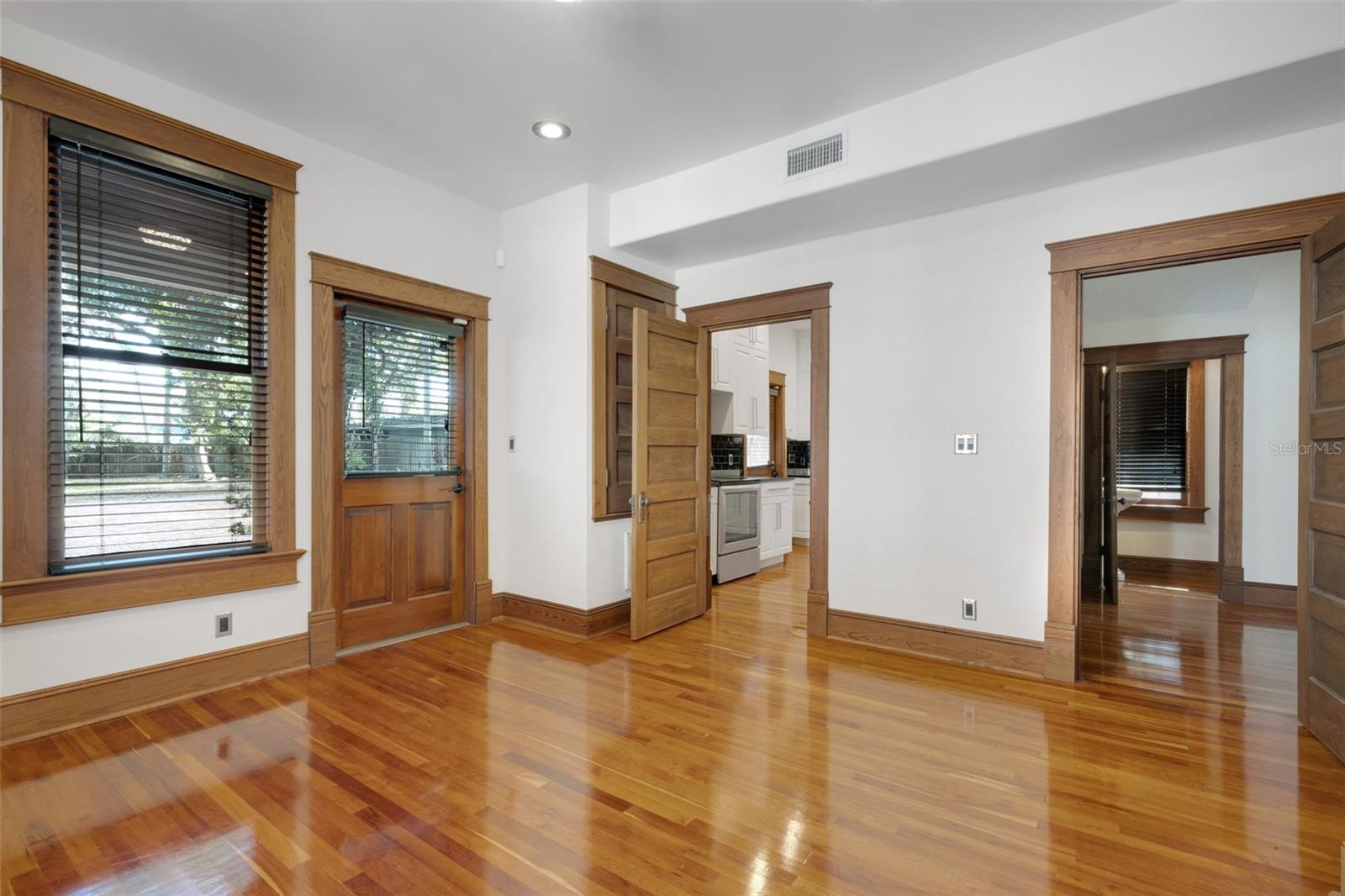 MORTONS ADD - Residential