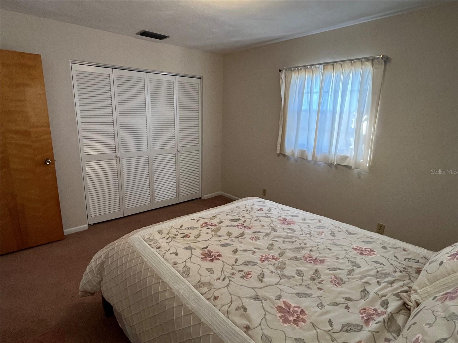 DUNDEE PB 1 PG 86 - Residential