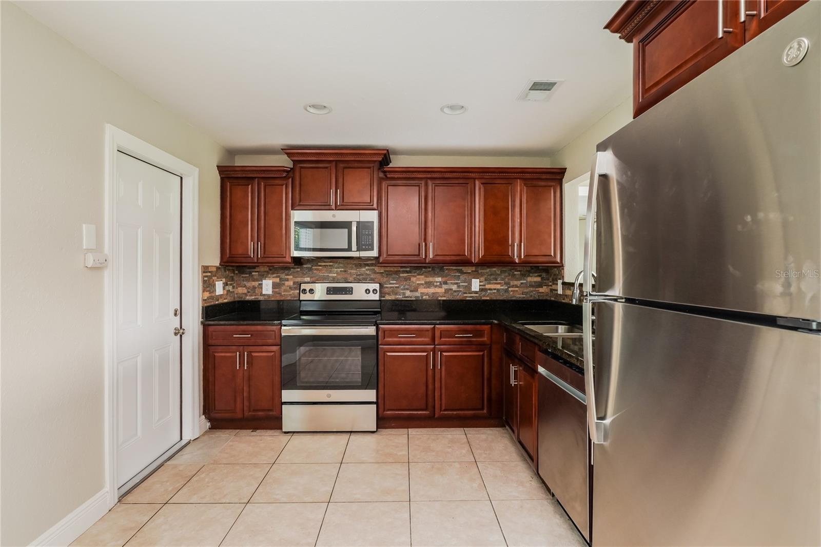 POINCIANA NBRHD 01 VILLAGE 03 - Residential Lease