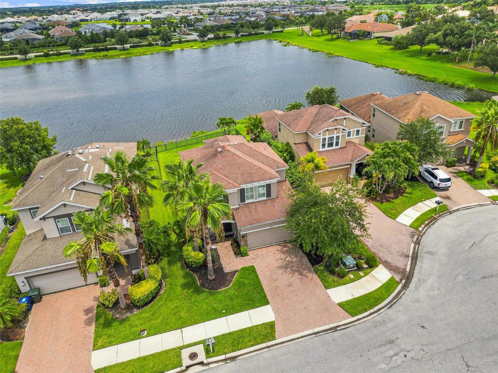 8478 NANDINA DRIVE