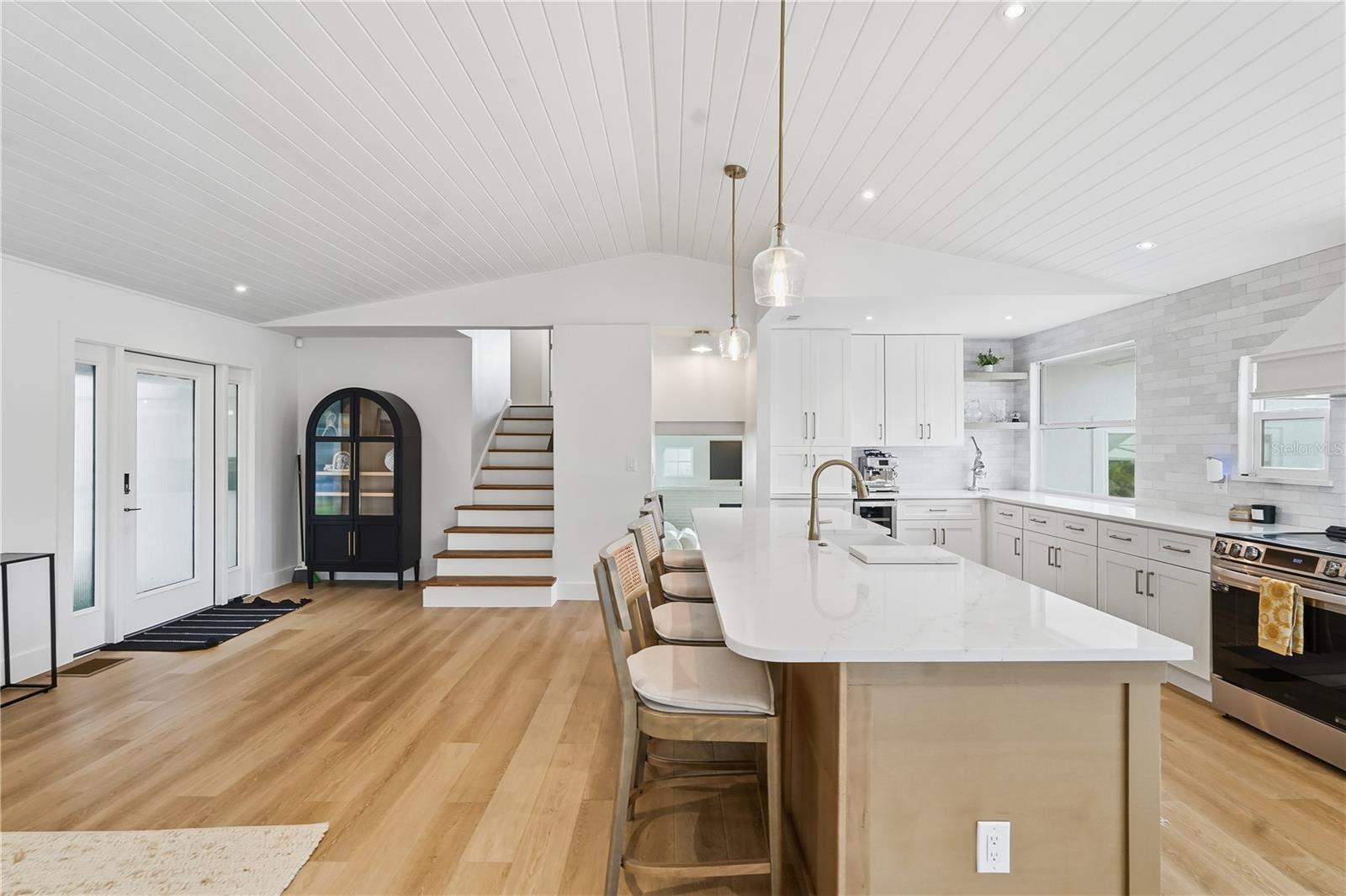 SHORE ACRES BAYOU GRANDE SEC - Residential