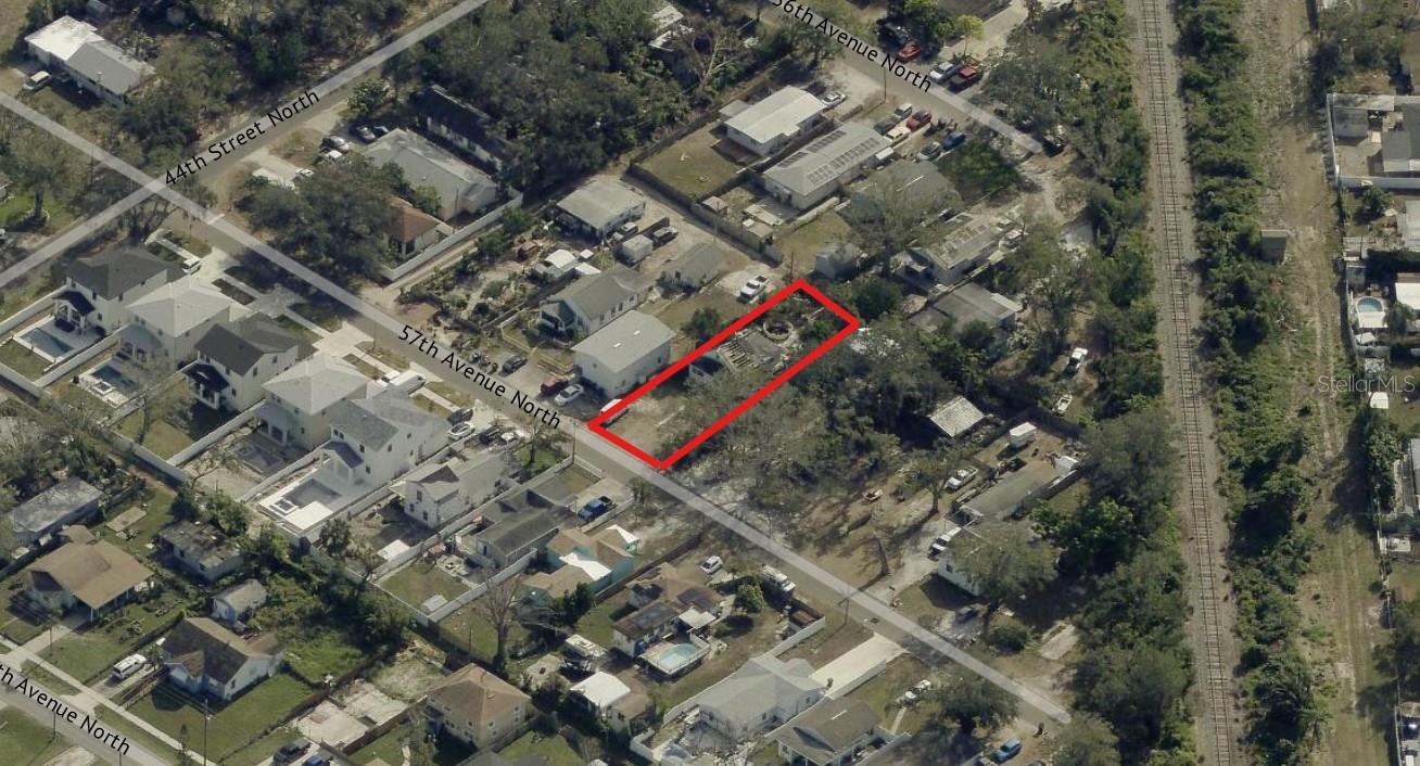 HIGHLAND GROVES - Land