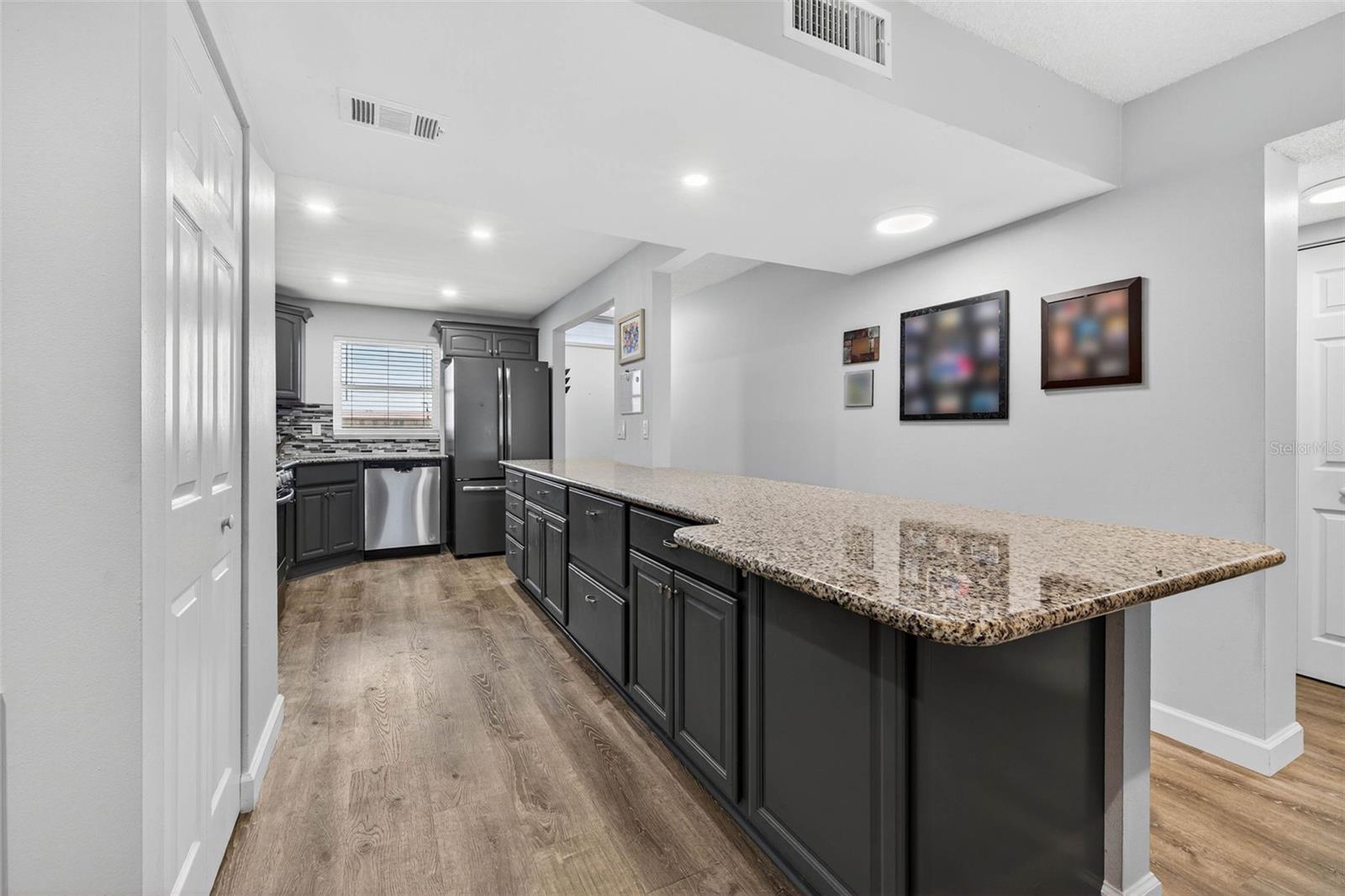 6020 SHORE BOULEVARD S 602