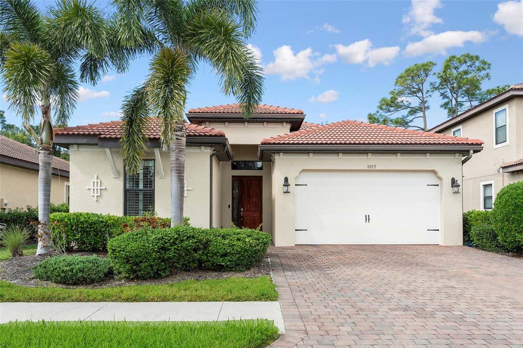 Photo of 1015 Bluffwood Drive, Nokomis, FL 34275 (MLS # A4697754)