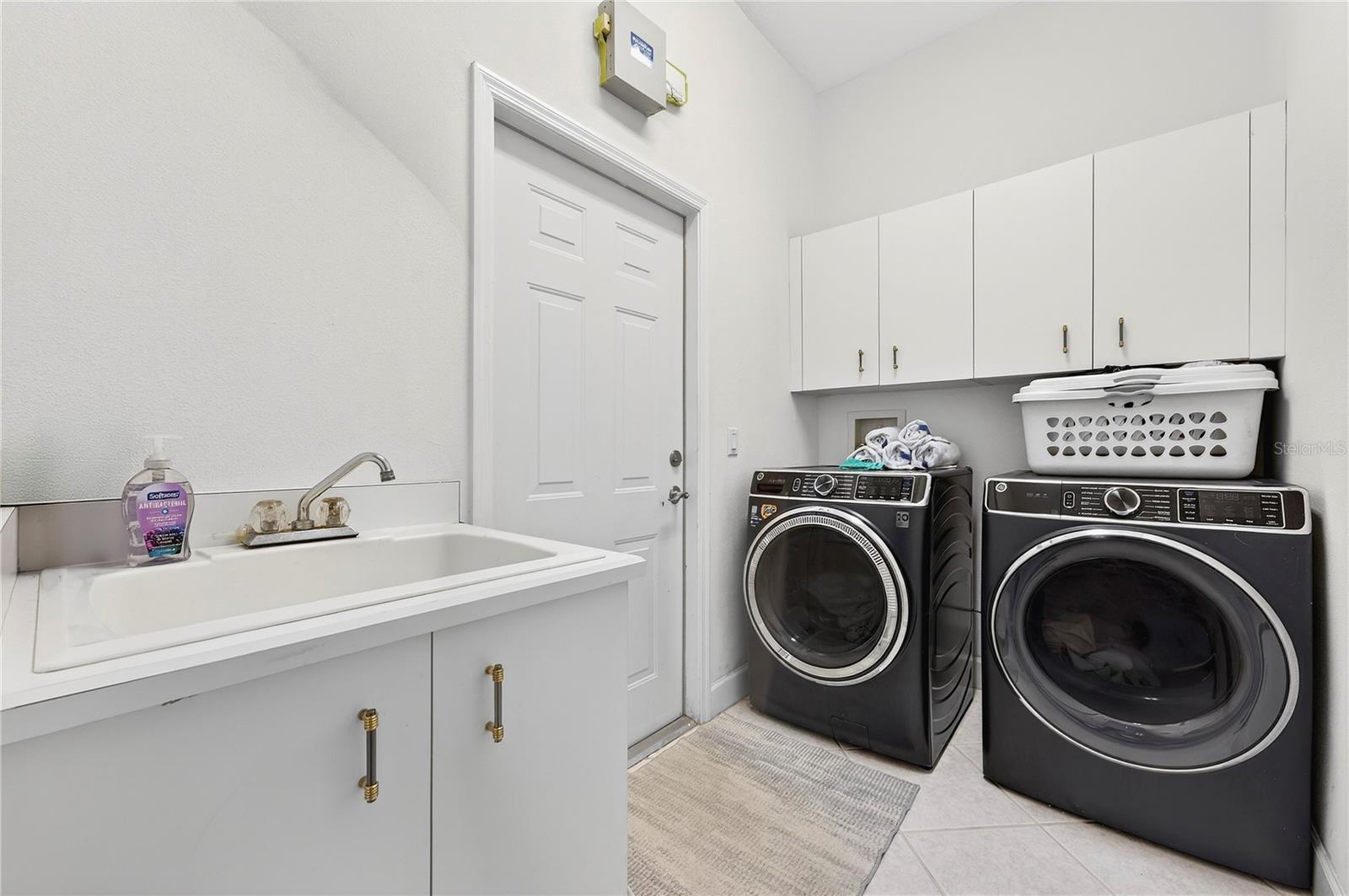 SANCTUARY AT SPRUCE CREEK LTS 01-97 - Residential