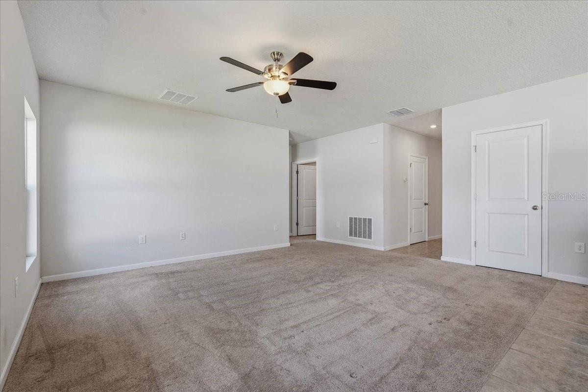813 EAGLE ROCK TER