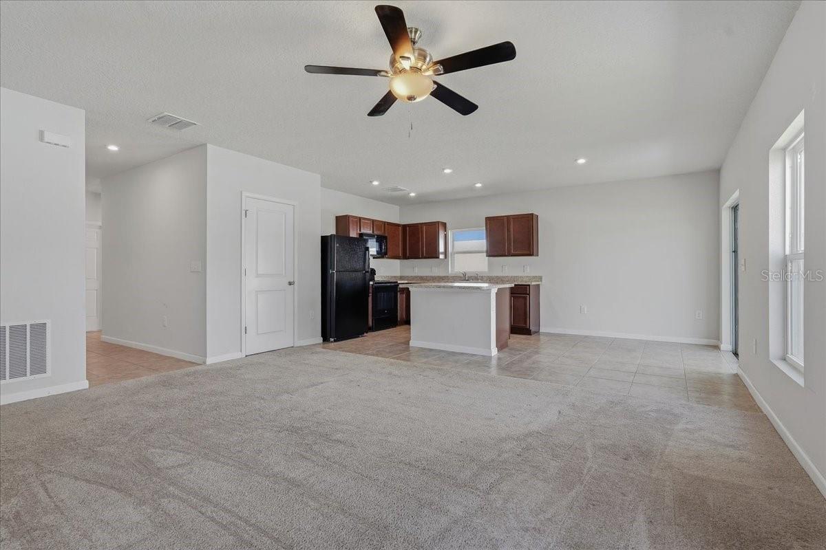 813 EAGLE ROCK TER