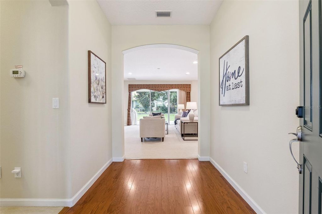 Photo of 1612 Lincolnshire Dr, Deland, FL 32724 (MLS # O6354231)