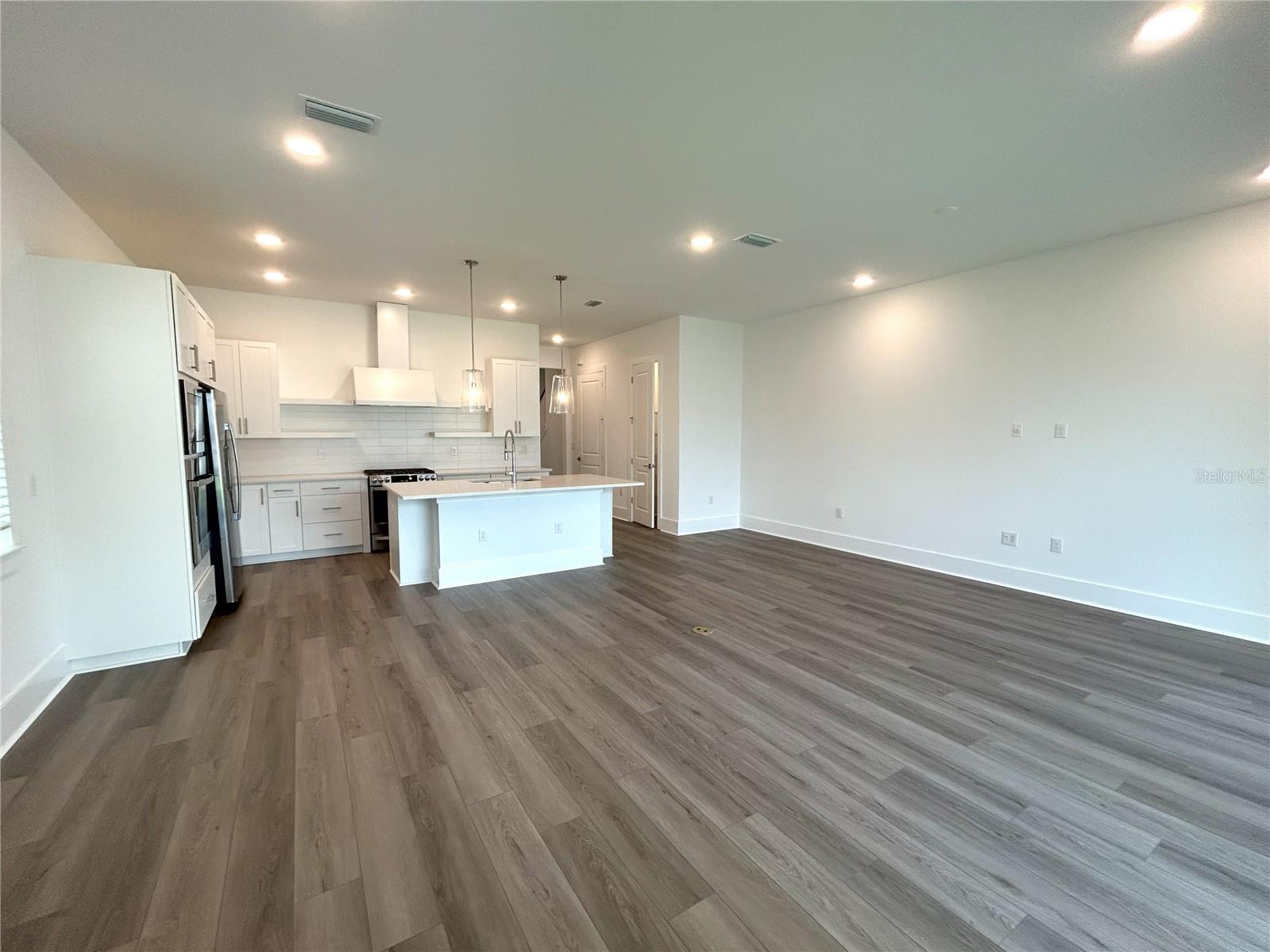 OSPREY RANCH - Residential Lease