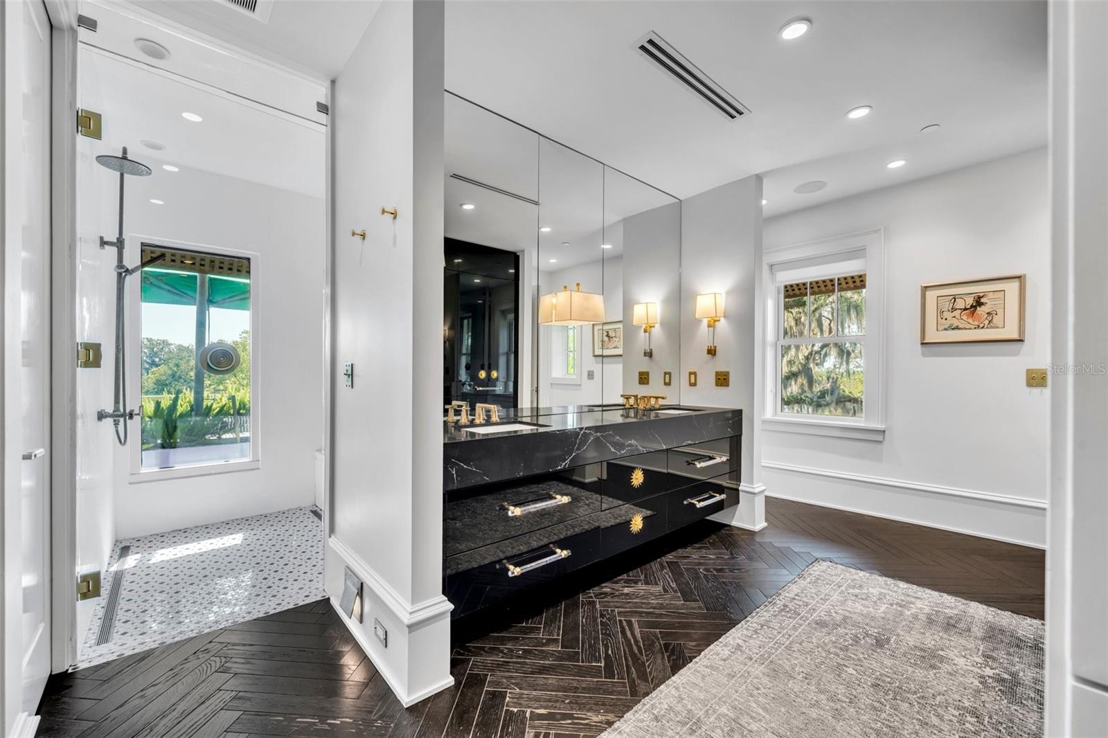 ALABAMA CONDO - Residential