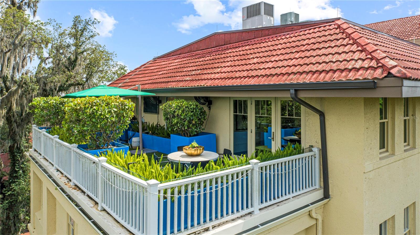 ALABAMA CONDO - Residential