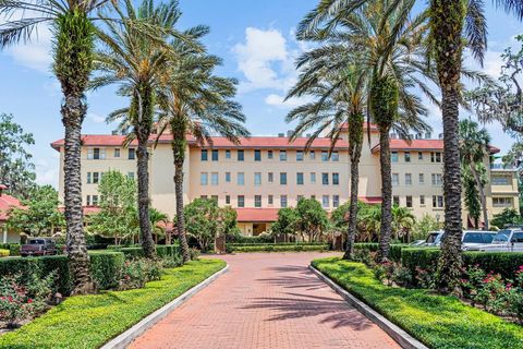 Photo of 1602 Alabama Drive #PH404, Winter Park, FL 32789 (MLS # O6311504)