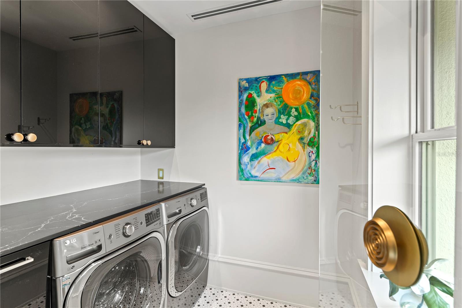 ALABAMA CONDO - Residential