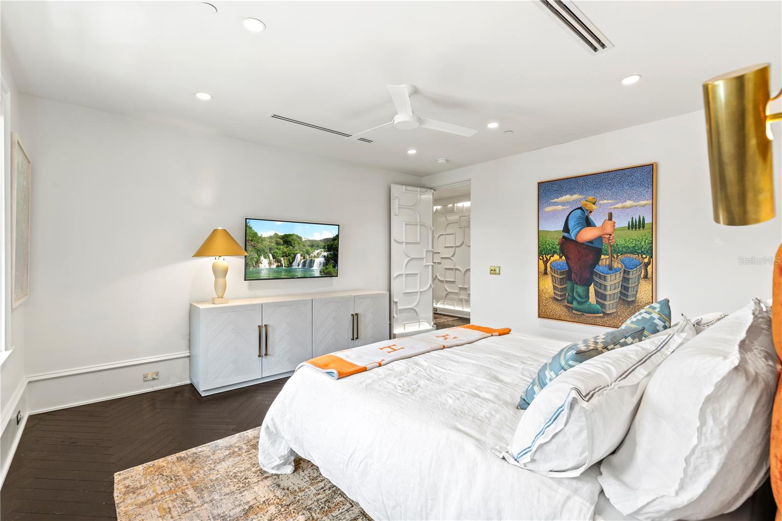 ALABAMA CONDO - Residential