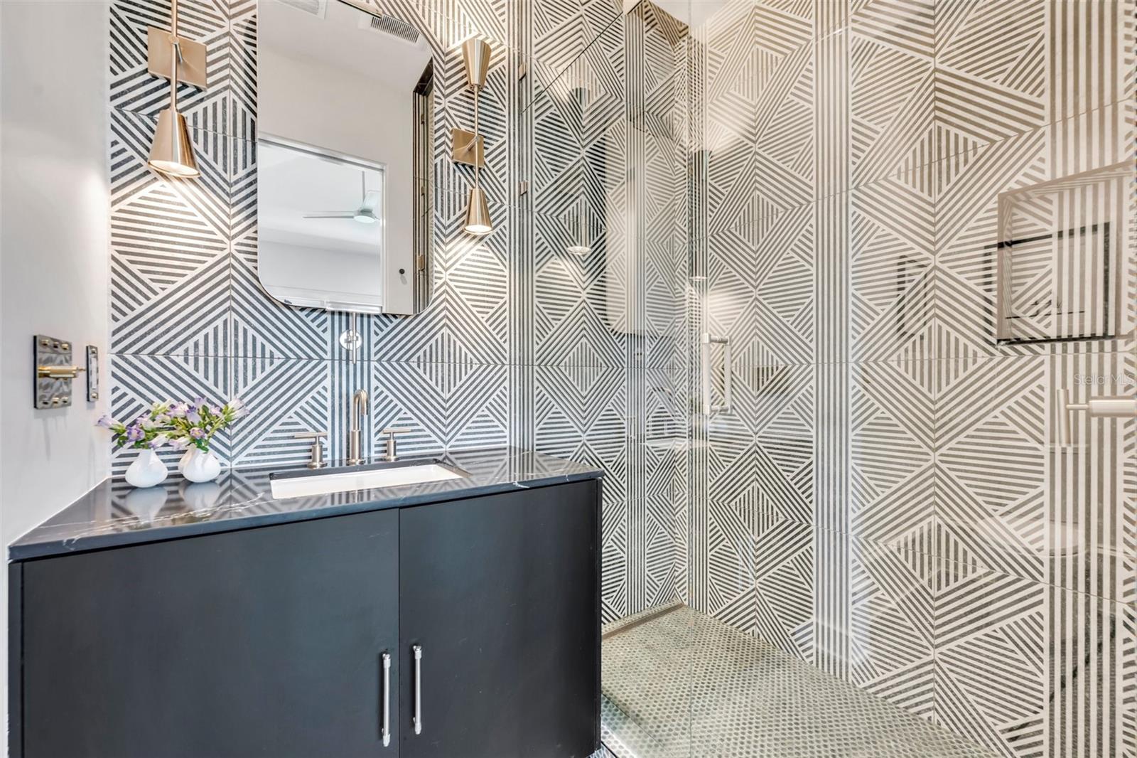 ALABAMA CONDO - Residential