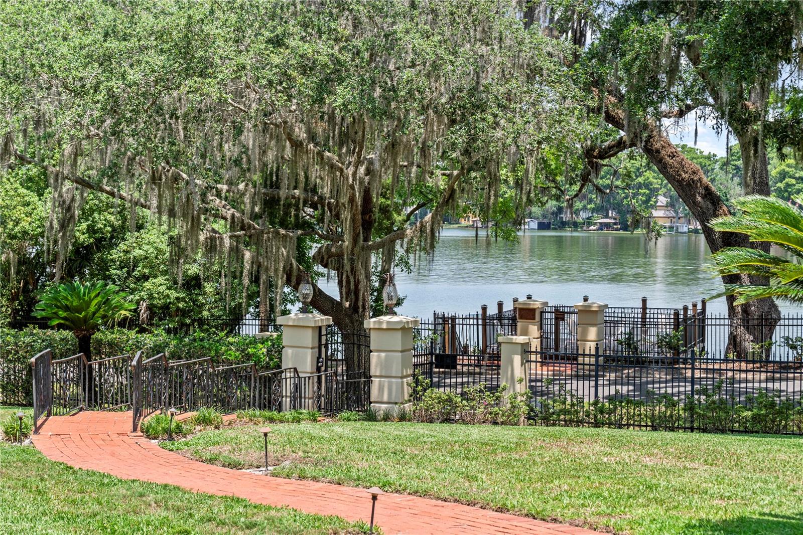 ALABAMA CONDO - Residential