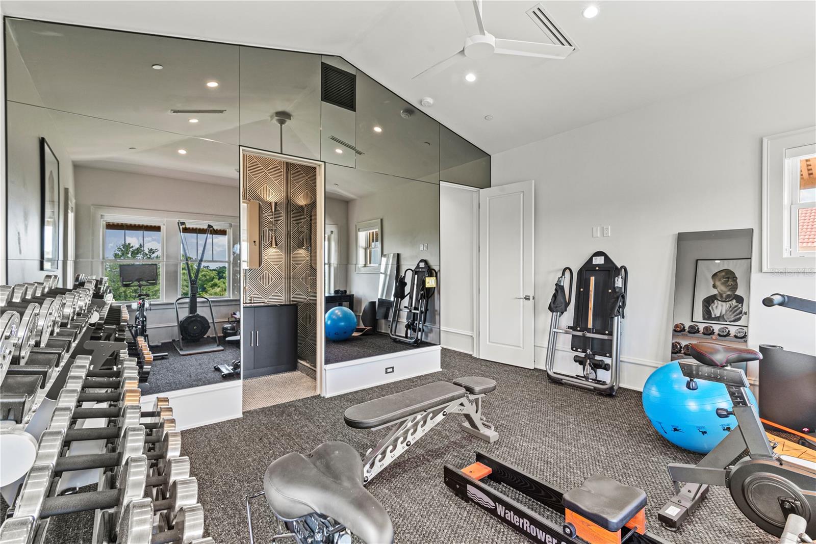 ALABAMA CONDO - Residential