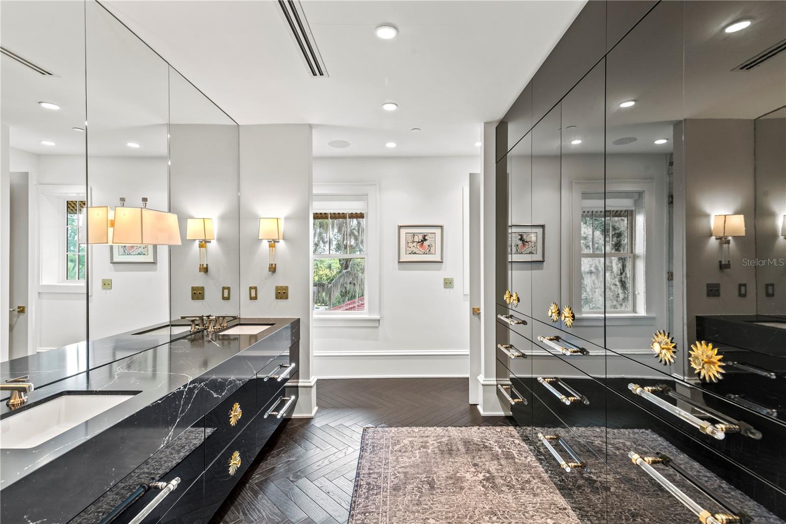 ALABAMA CONDO - Residential