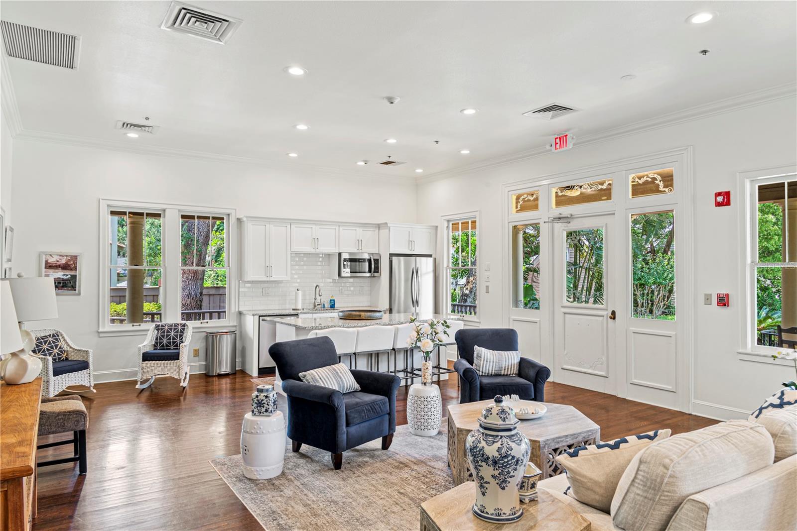 ALABAMA CONDO - Residential