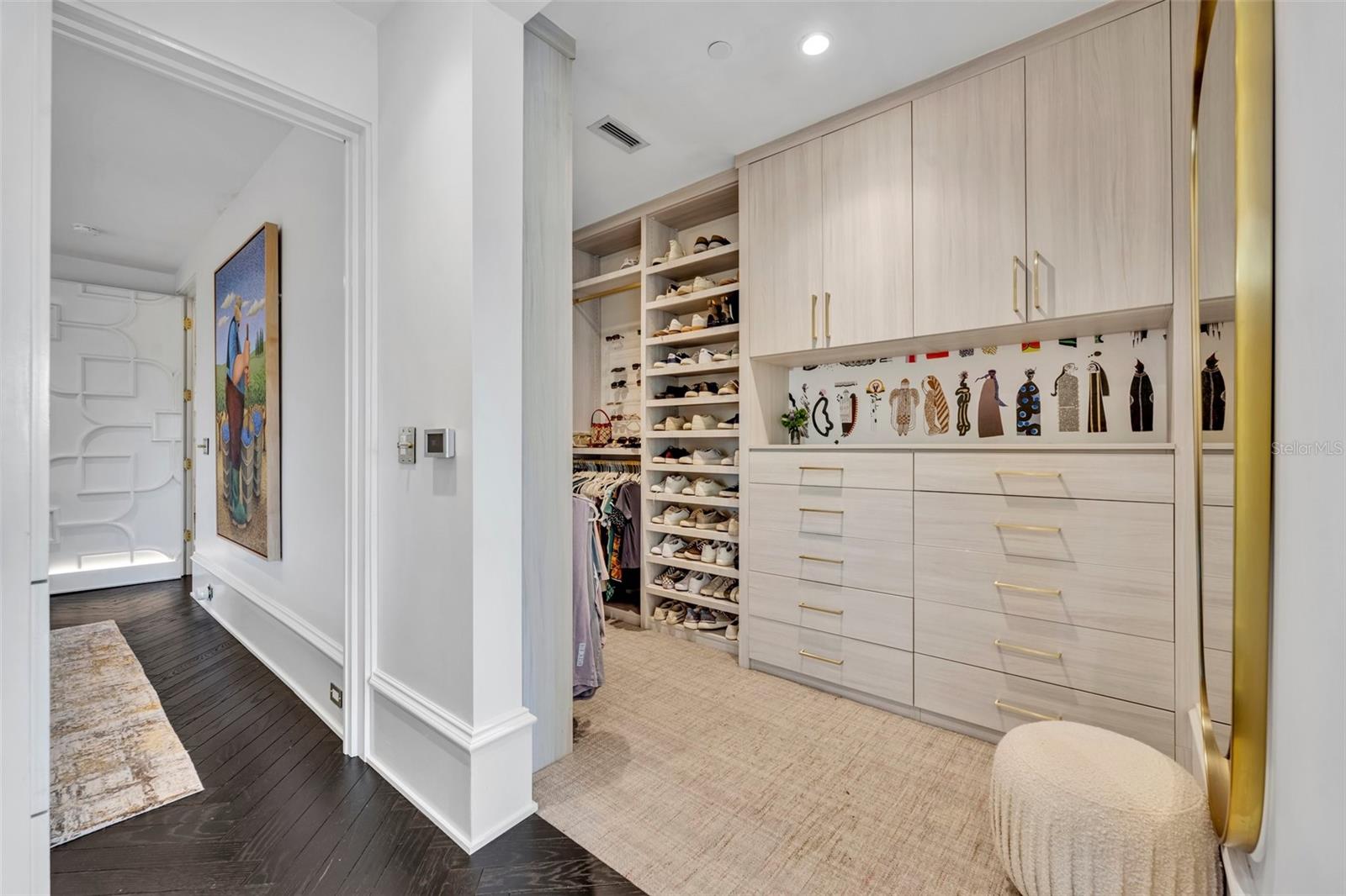 ALABAMA CONDO - Residential