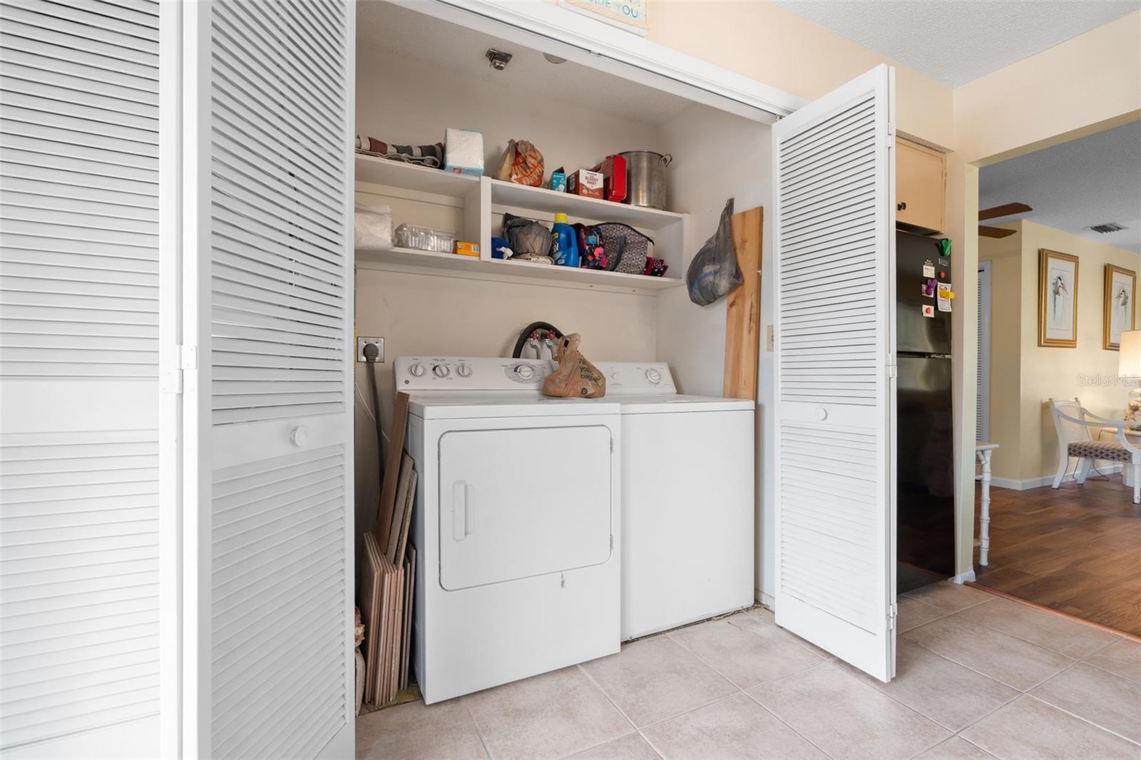 BEACON LAKES CONDO 05B - Residential