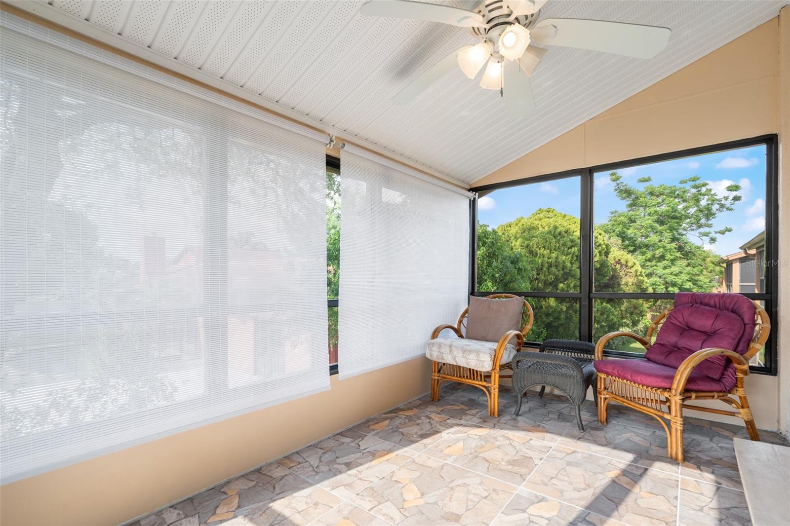 BEACON LAKES CONDO 05B - Residential