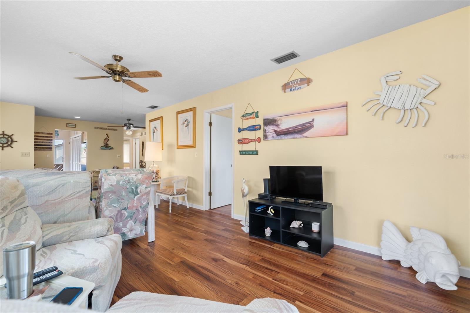 BEACON LAKES CONDO 05B - Residential