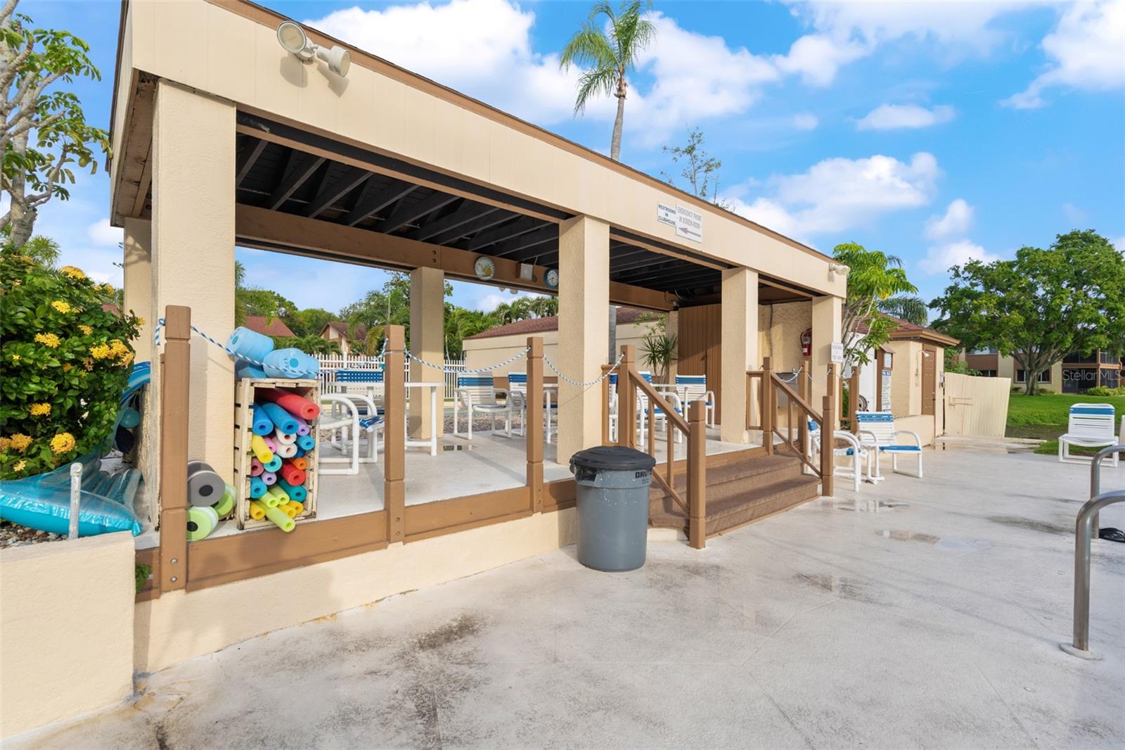 BEACON LAKES CONDO 05B - Residential