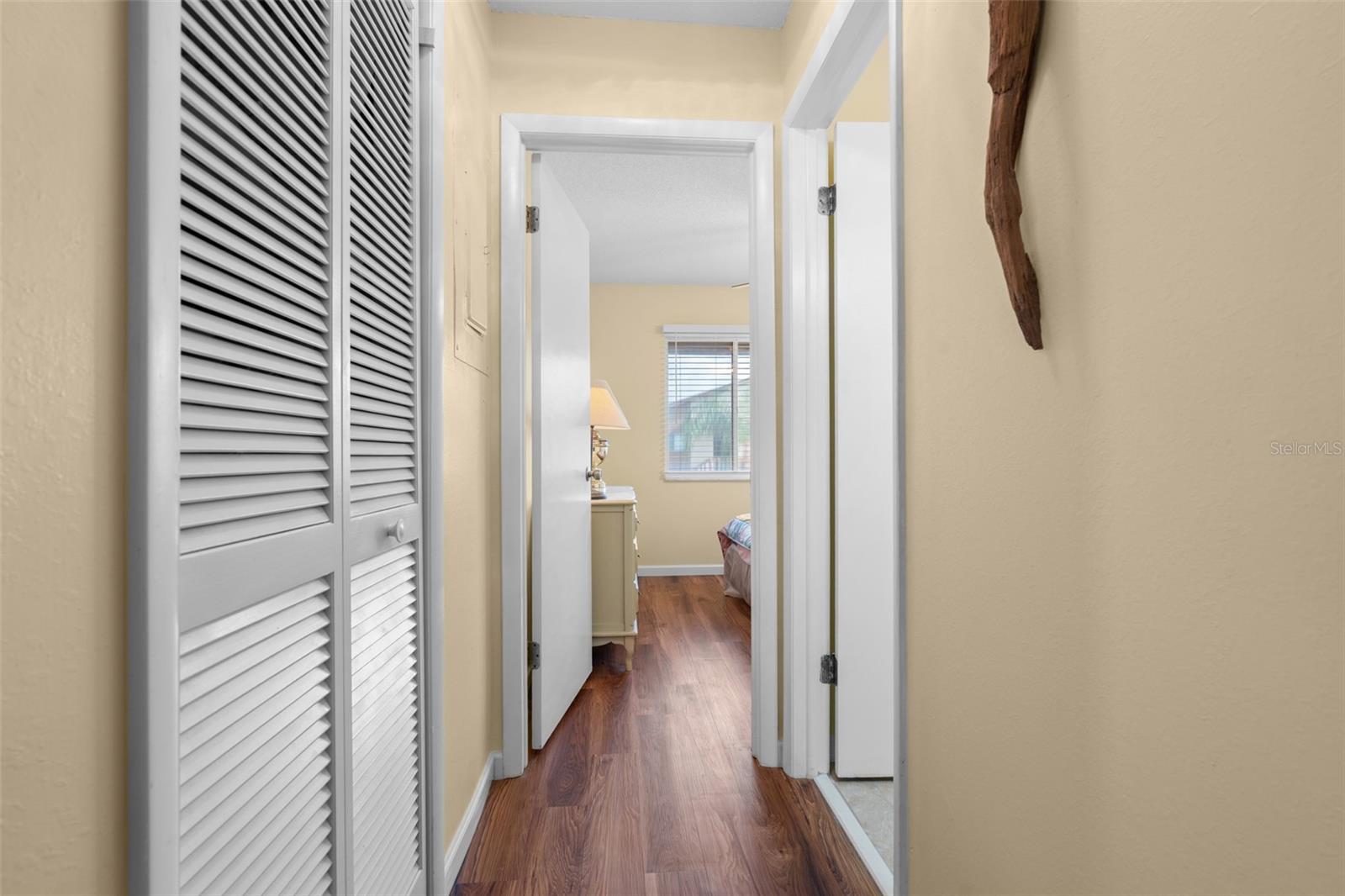 BEACON LAKES CONDO 05B - Residential