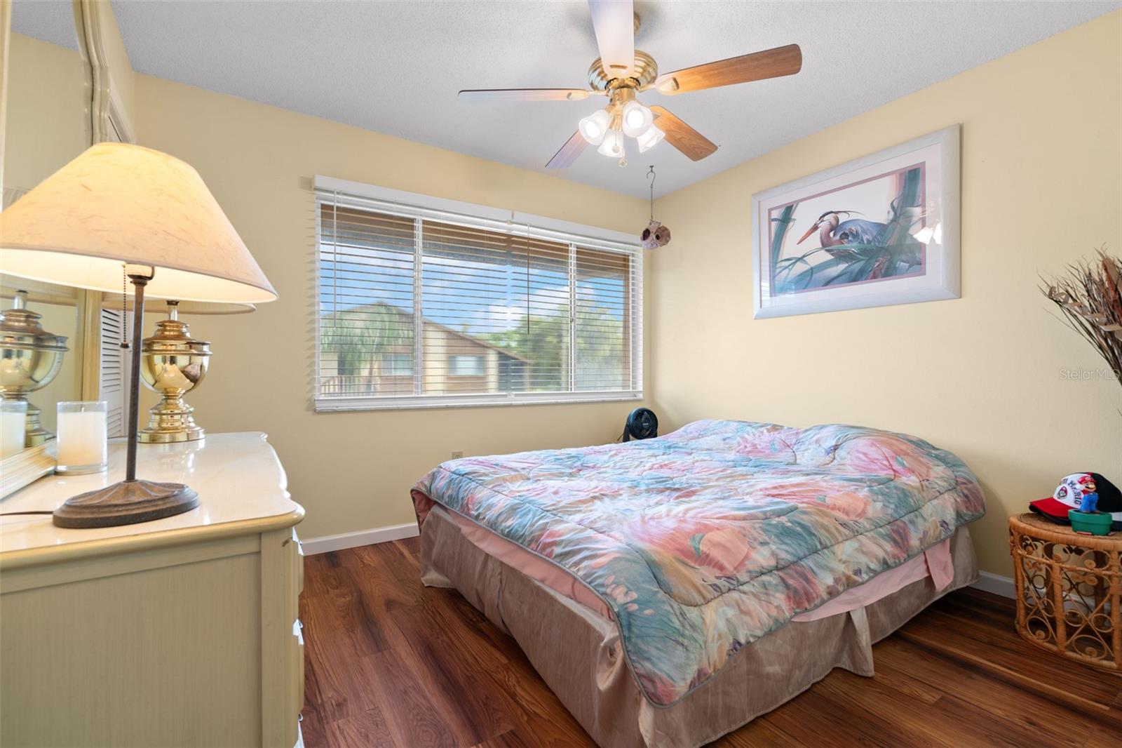 BEACON LAKES CONDO 05B - Residential