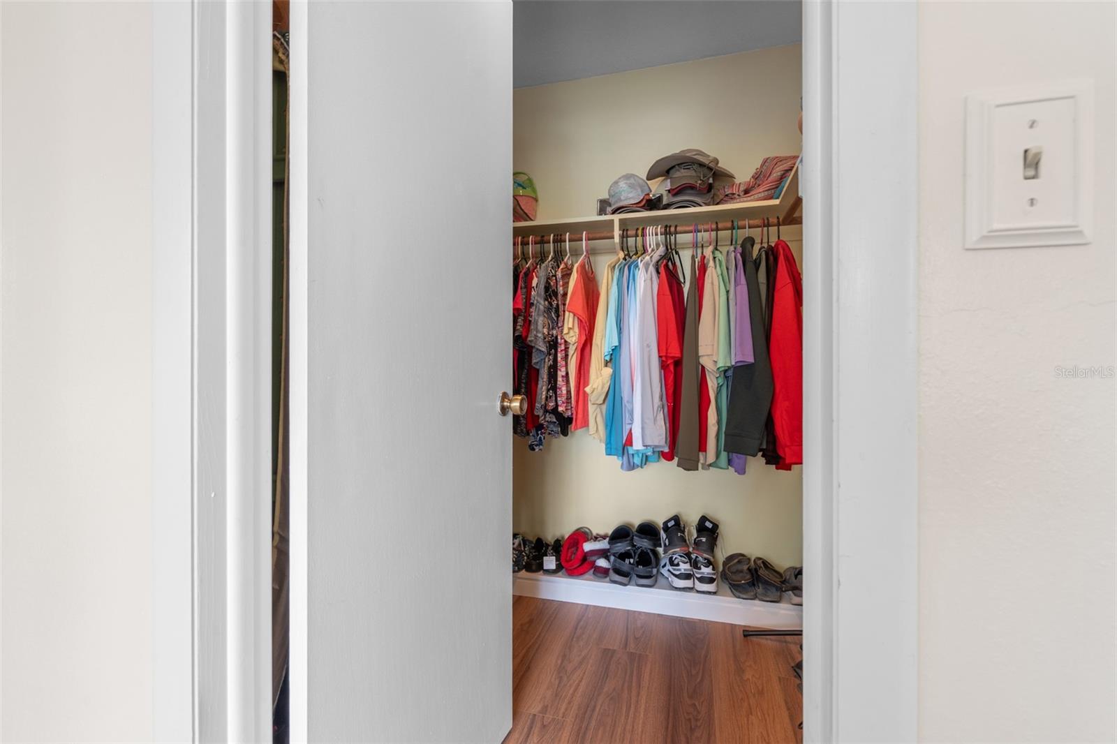 BEACON LAKES CONDO 05B - Residential