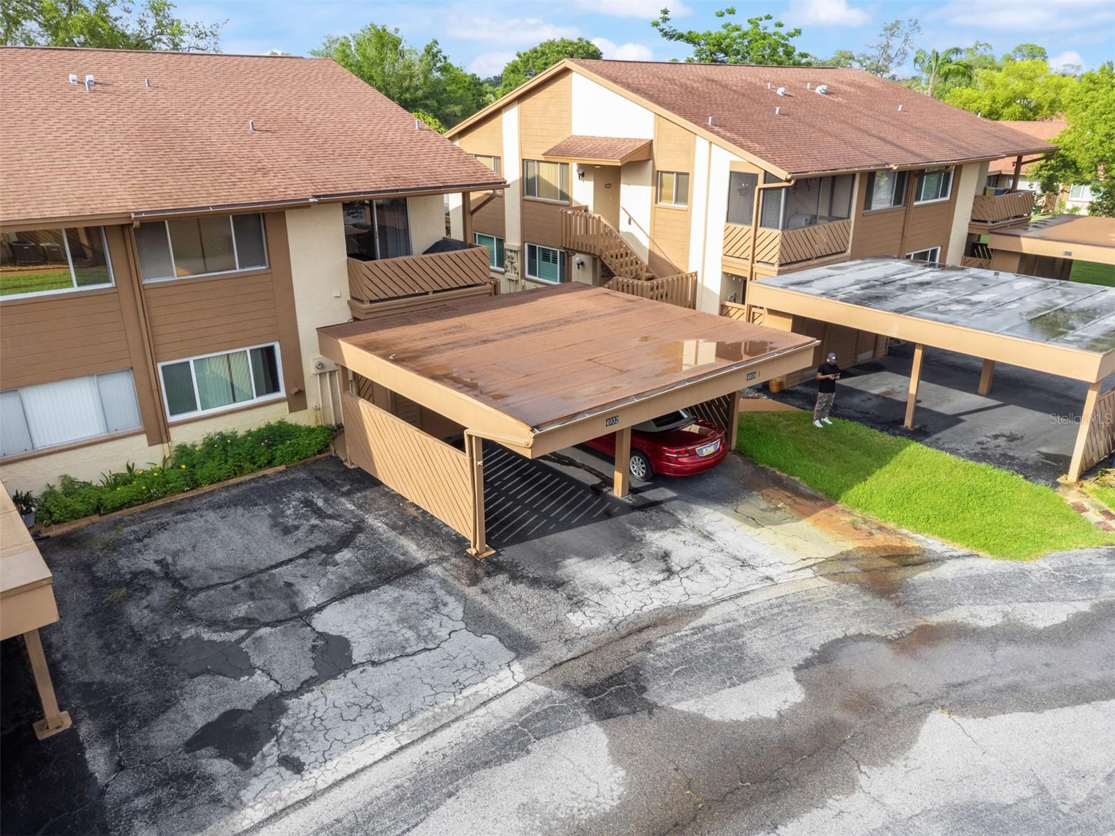 BEACON LAKES CONDO 05B - Residential