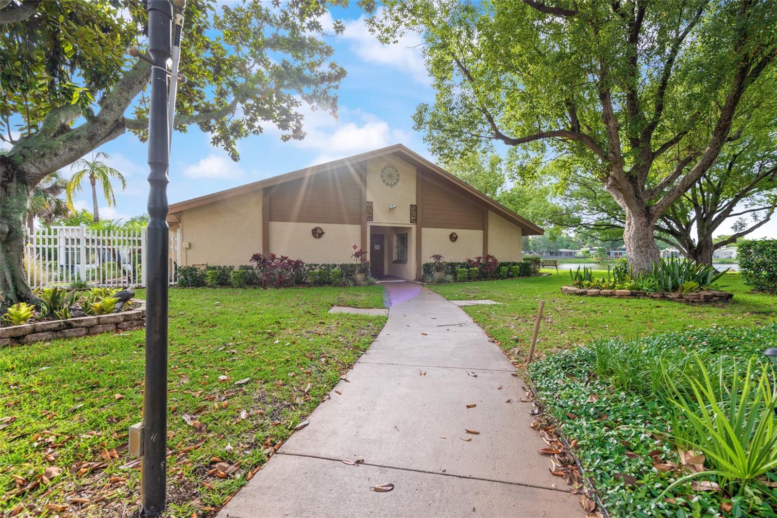 BEACON LAKES CONDO 05B - Residential