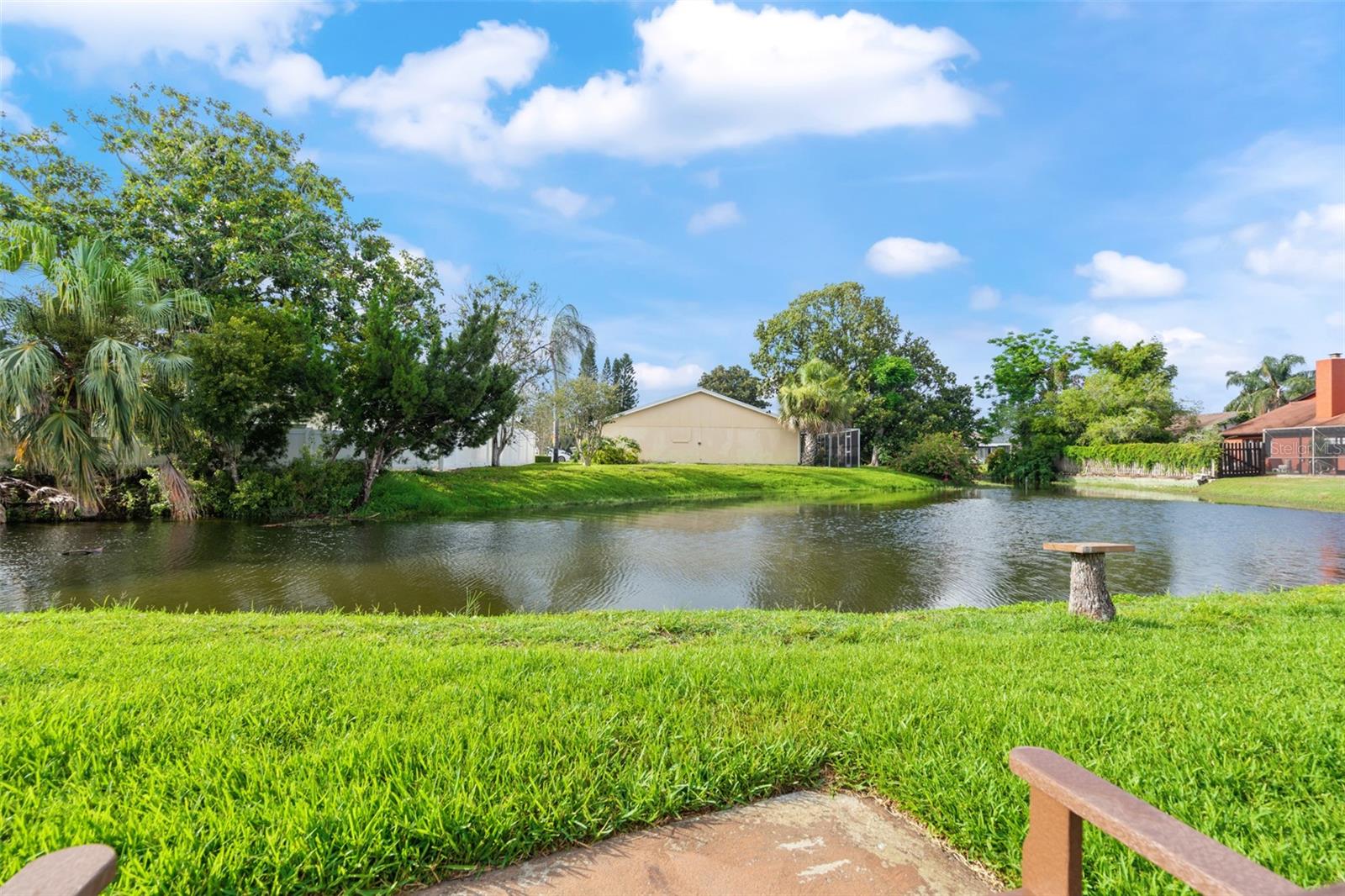 BEACON LAKES CONDO 05B - Residential