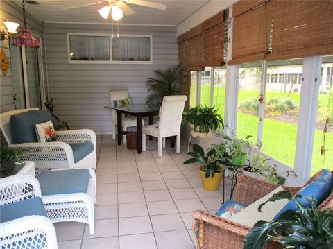 A home in DUNNELLON