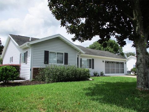 A home in DUNNELLON