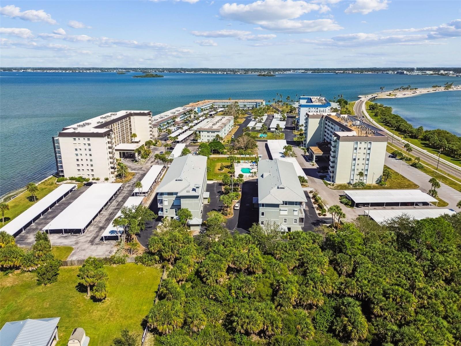 ISLAND PARK CONDOMINIUMS - Residential