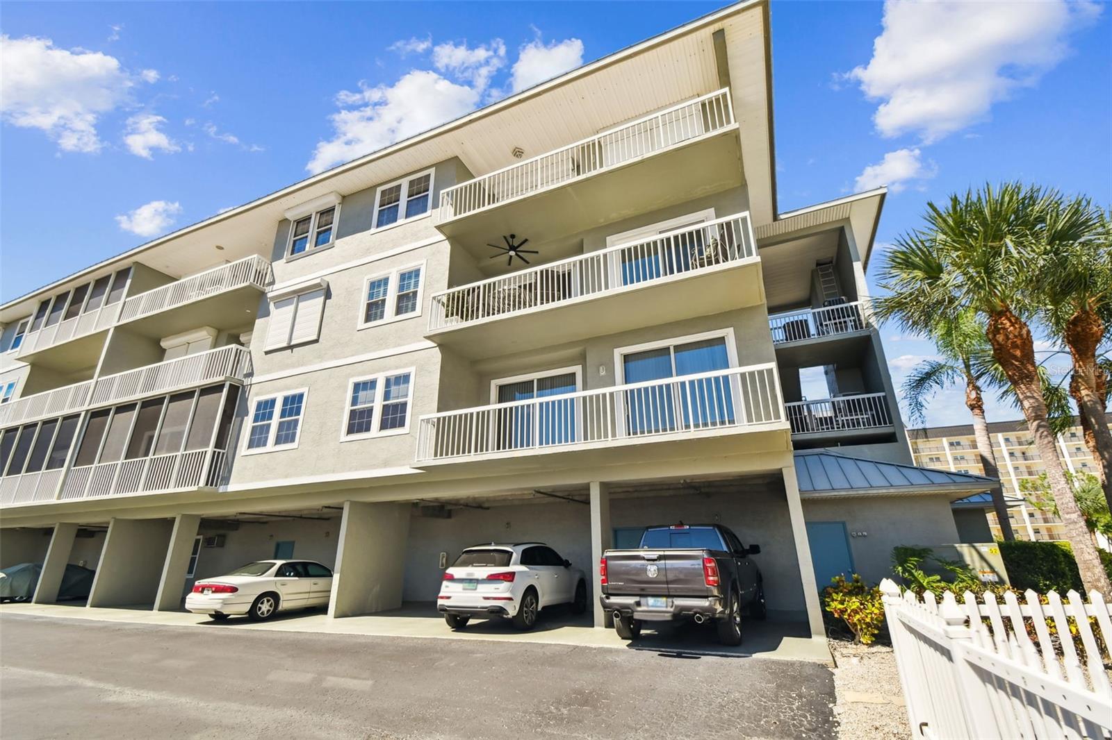 ISLAND PARK CONDOMINIUMS - Residential