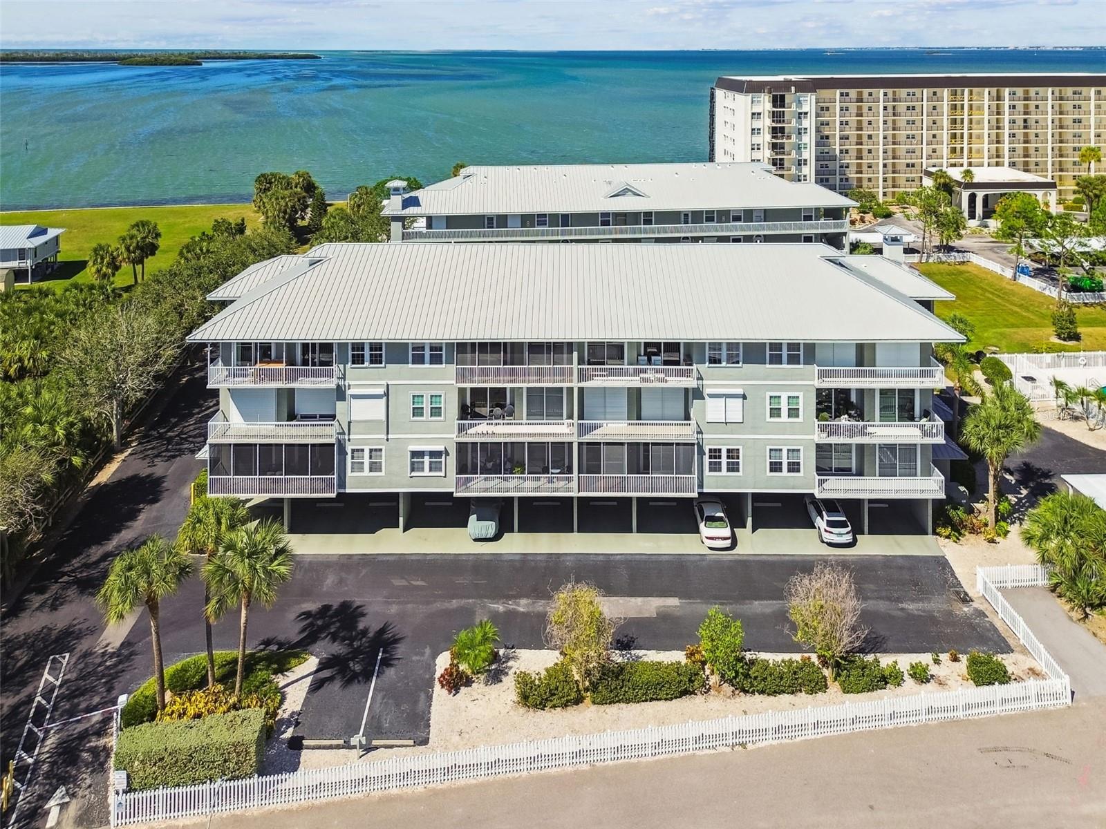 ISLAND PARK CONDOMINIUMS - Residential