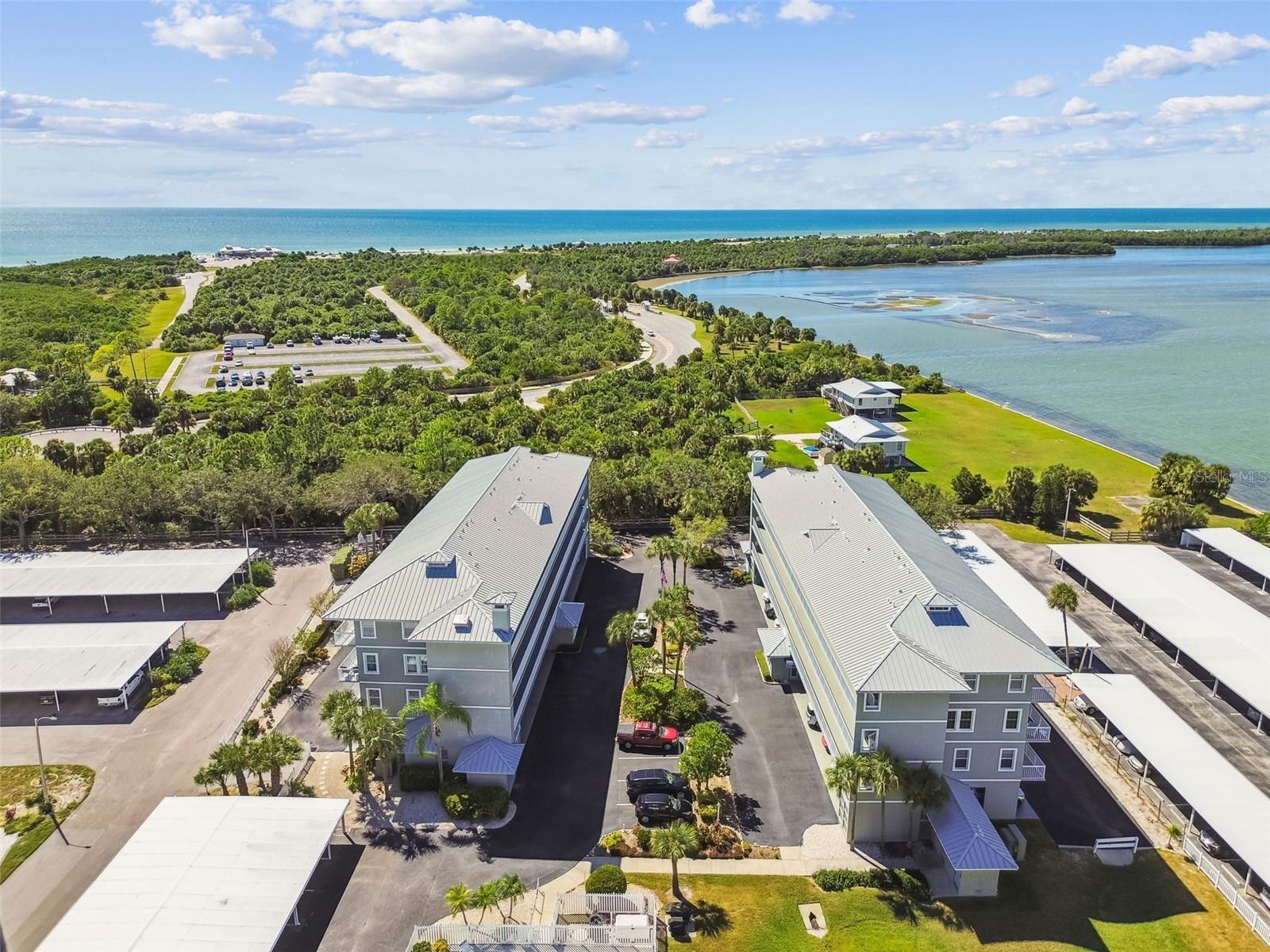 ISLAND PARK CONDOMINIUMS - Residential