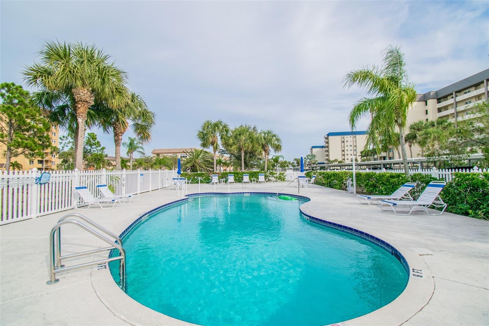 ISLAND PARK CONDOMINIUMS - Residential