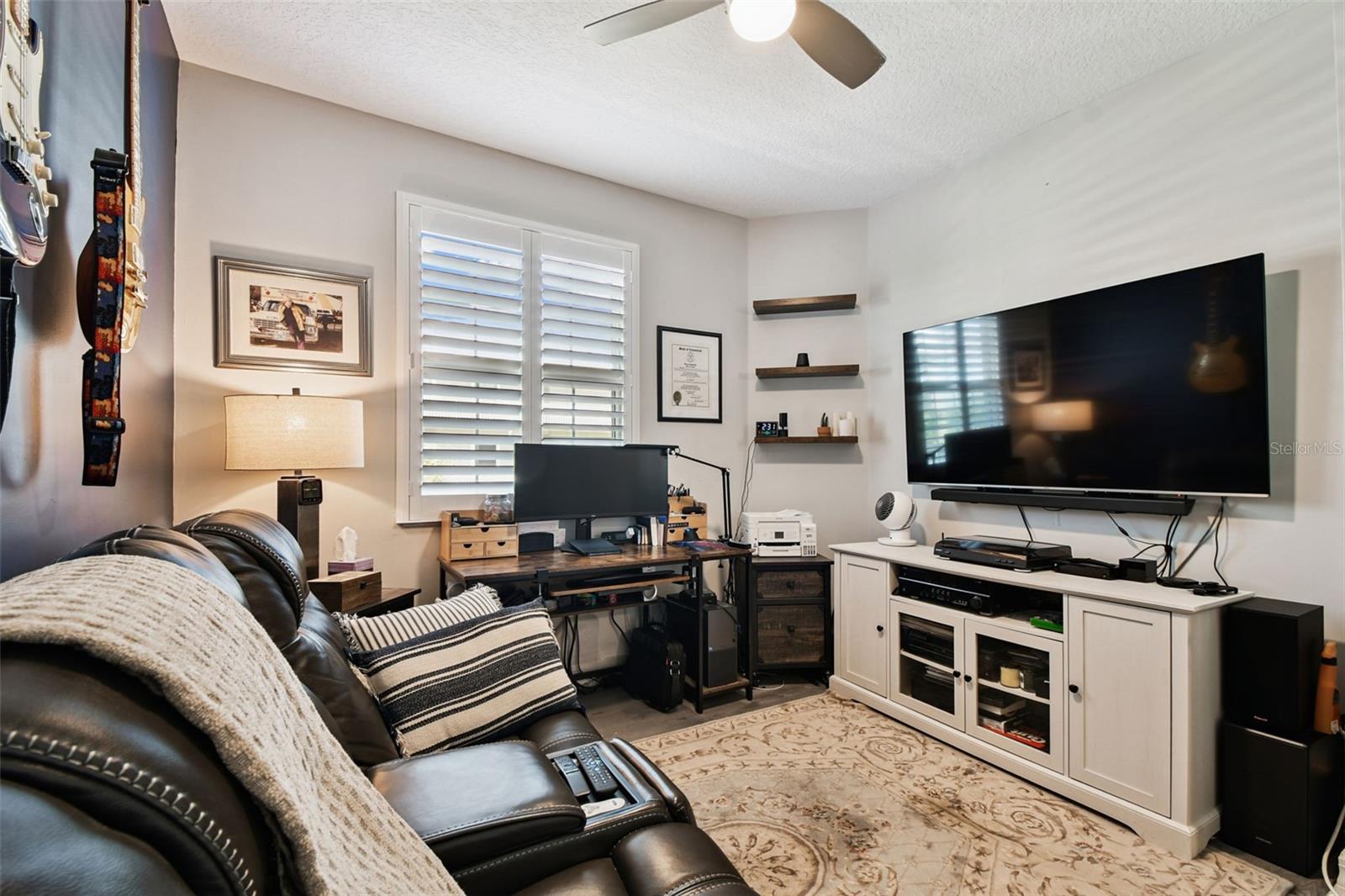ISLAND PARK CONDOMINIUMS - Residential