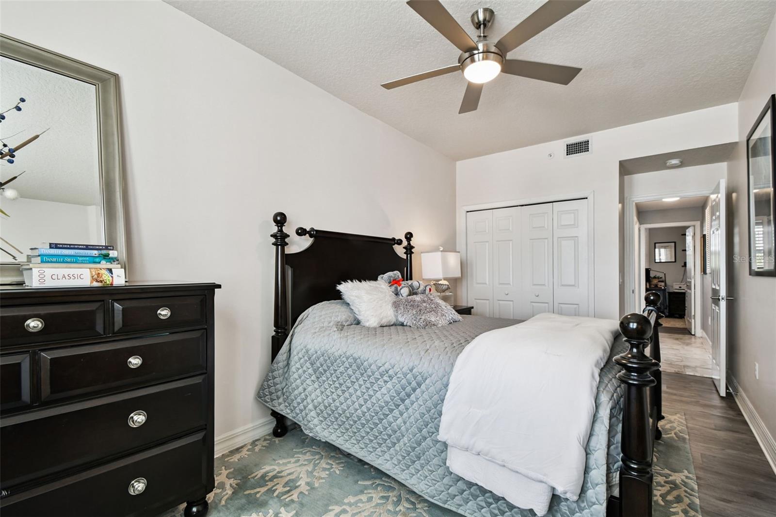 ISLAND PARK CONDOMINIUMS - Residential