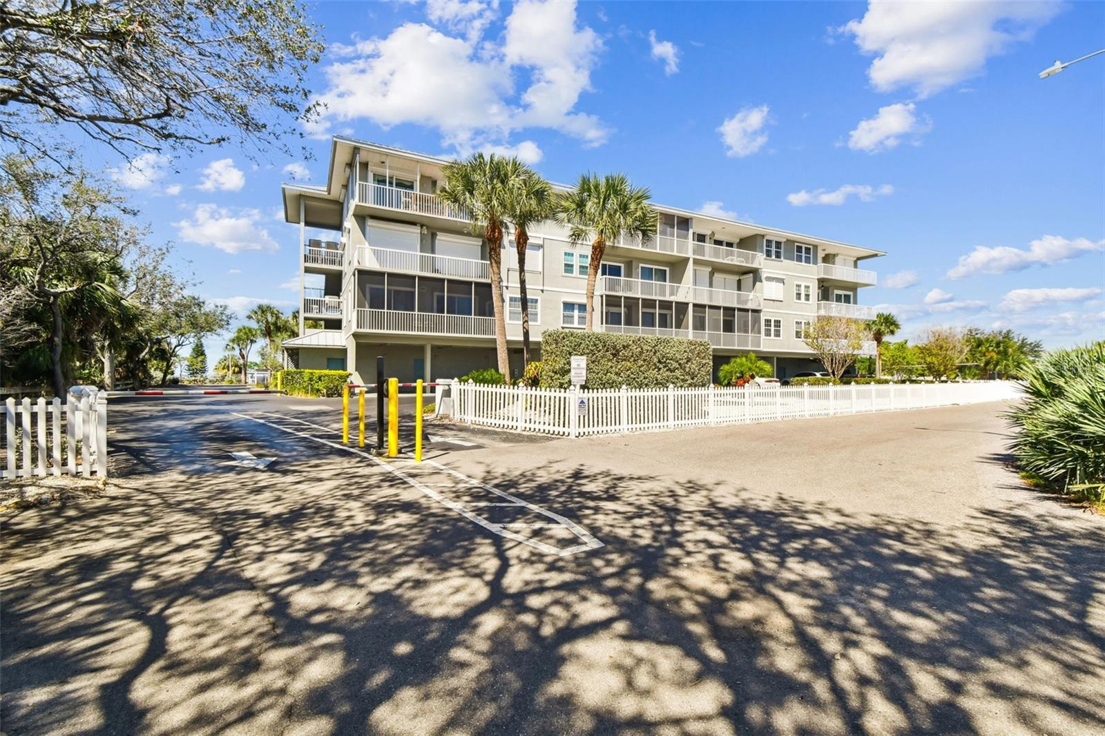 ISLAND PARK CONDOMINIUMS - Residential
