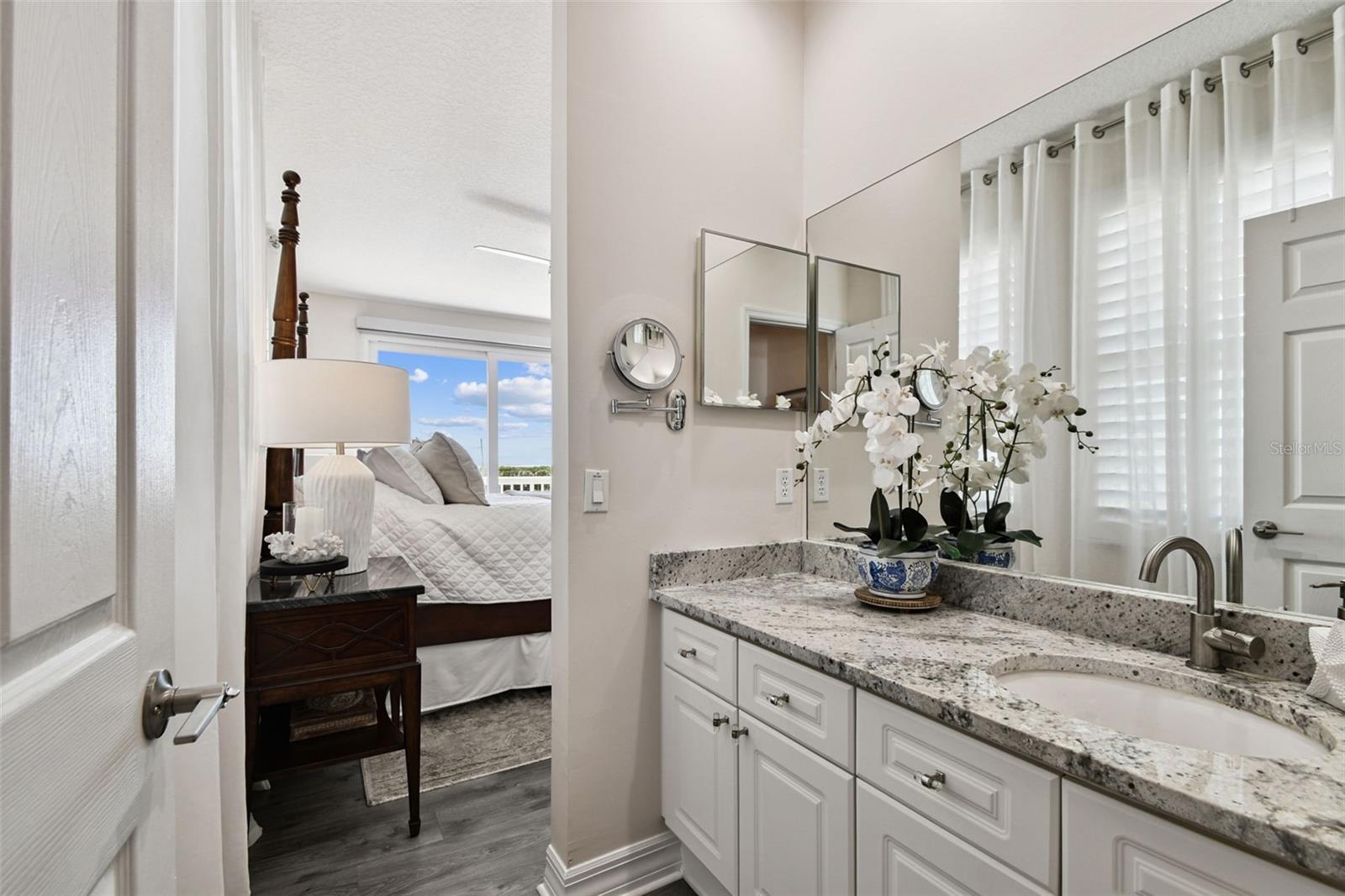 ISLAND PARK CONDOMINIUMS - Residential
