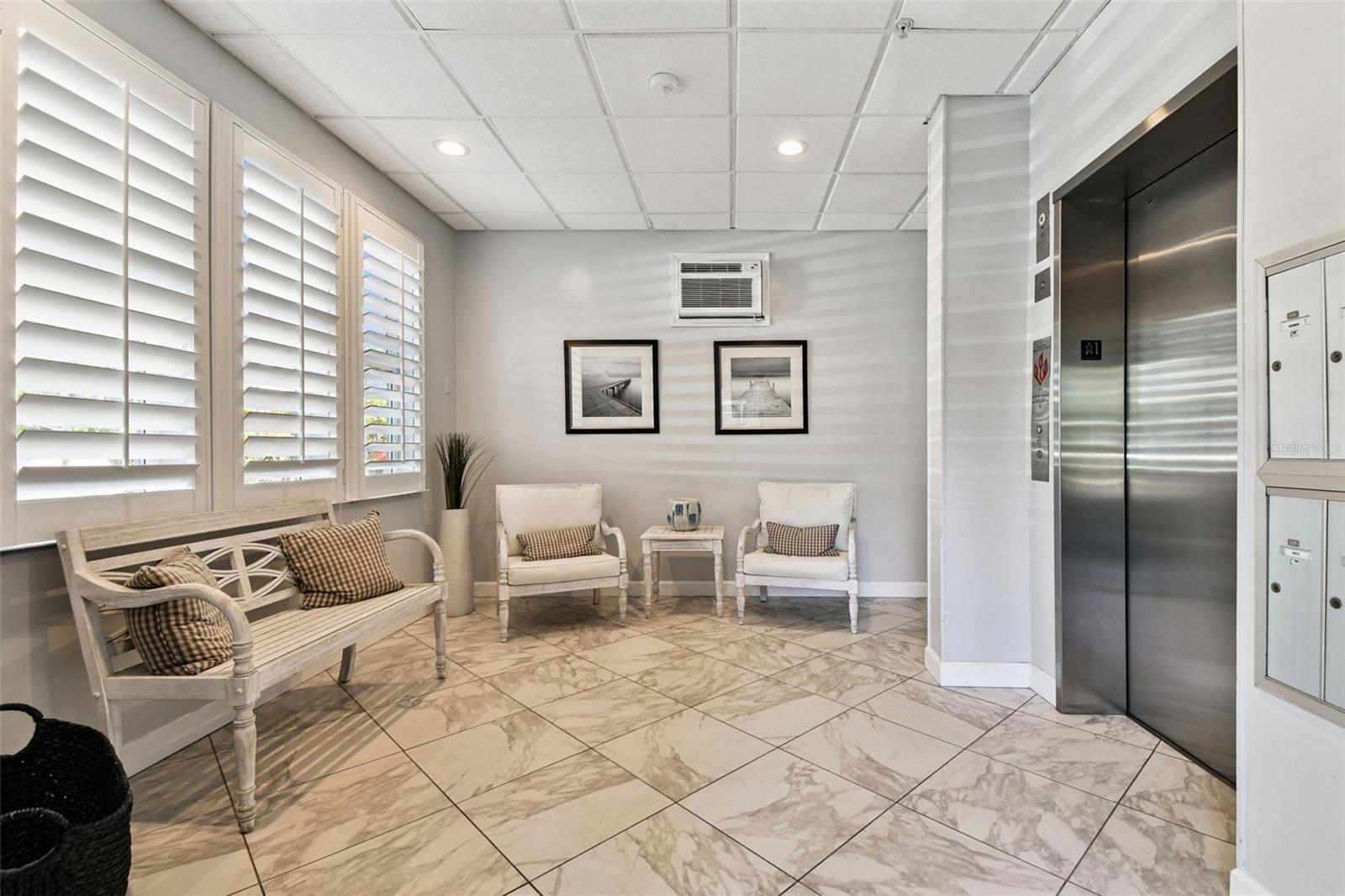ISLAND PARK CONDOMINIUMS - Residential