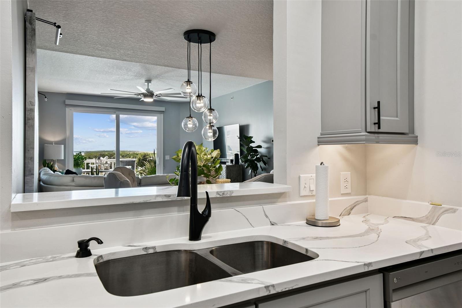 ISLAND PARK CONDOMINIUMS - Residential