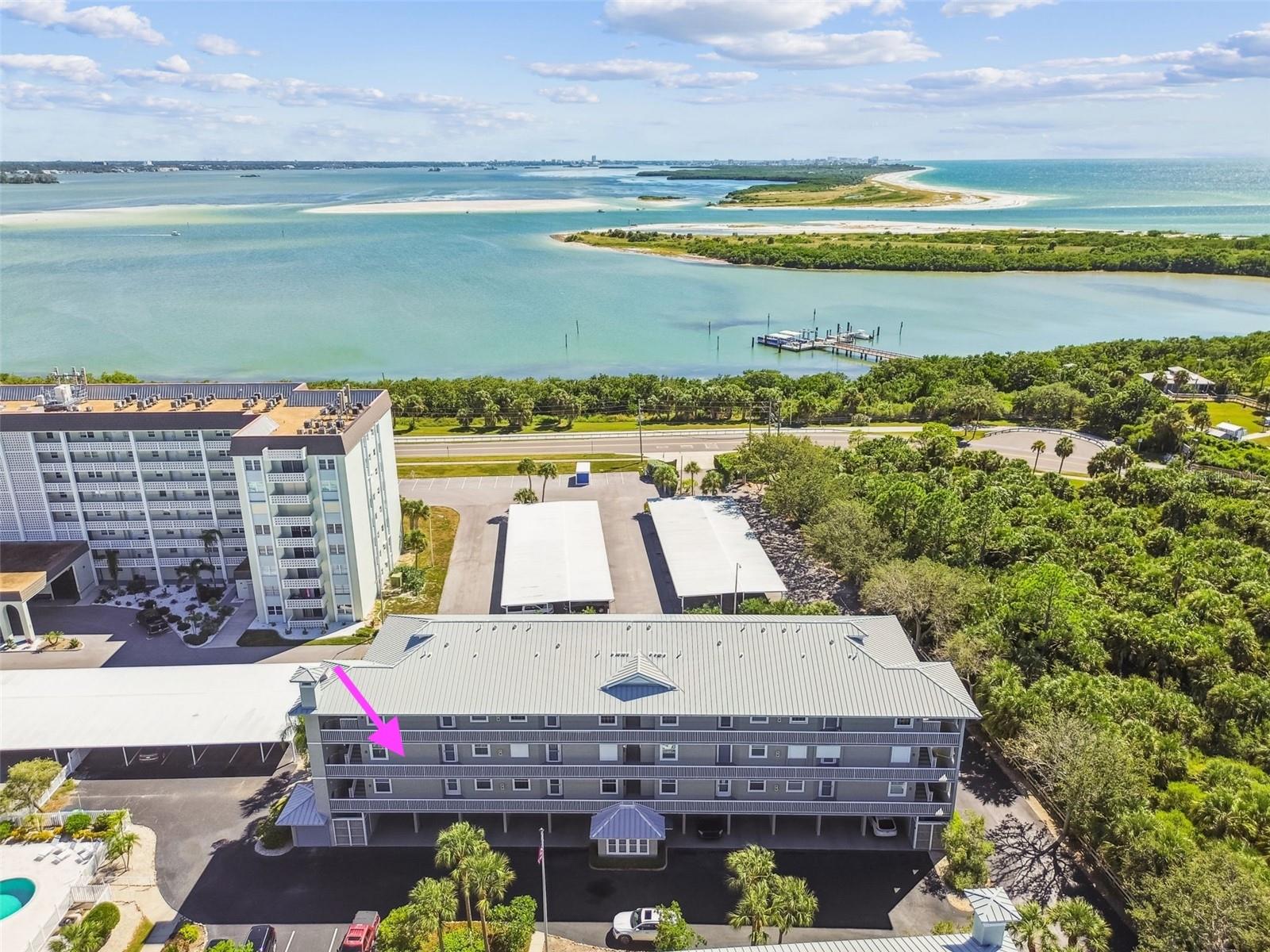 ISLAND PARK CONDOMINIUMS - Residential