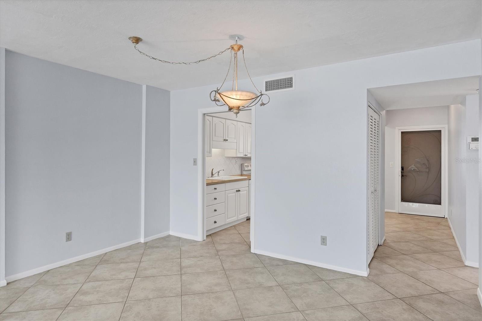 MARTINIQUE APTS NORTH - Residential